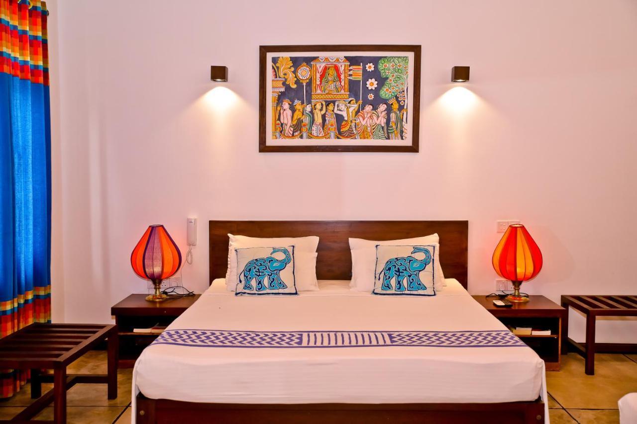Blue Elephant Boutique Hotel Negombo Exterior foto