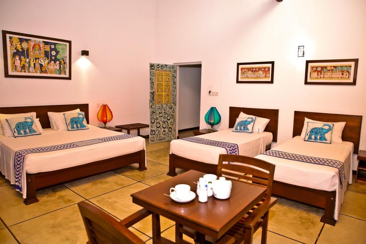 Blue Elephant Boutique Hotel Negombo Exterior foto