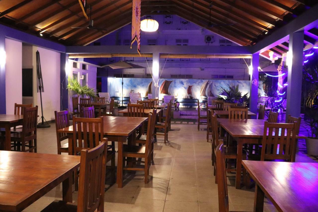 Blue Elephant Boutique Hotel Negombo Exterior foto