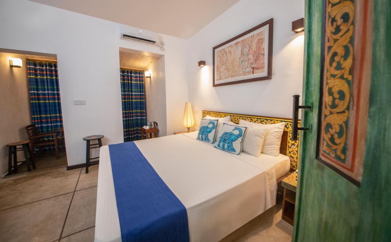 Blue Elephant Boutique Hotel Negombo Exterior foto