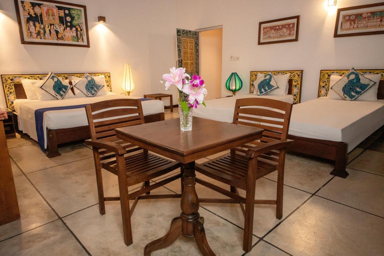 Blue Elephant Boutique Hotel Negombo Exterior foto